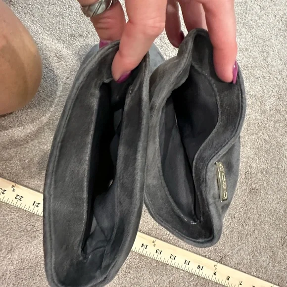 BeBE Charcoal Gray Suede Heeled Boots- like NEW - worn once-Size 8 - Picture 5 of 11